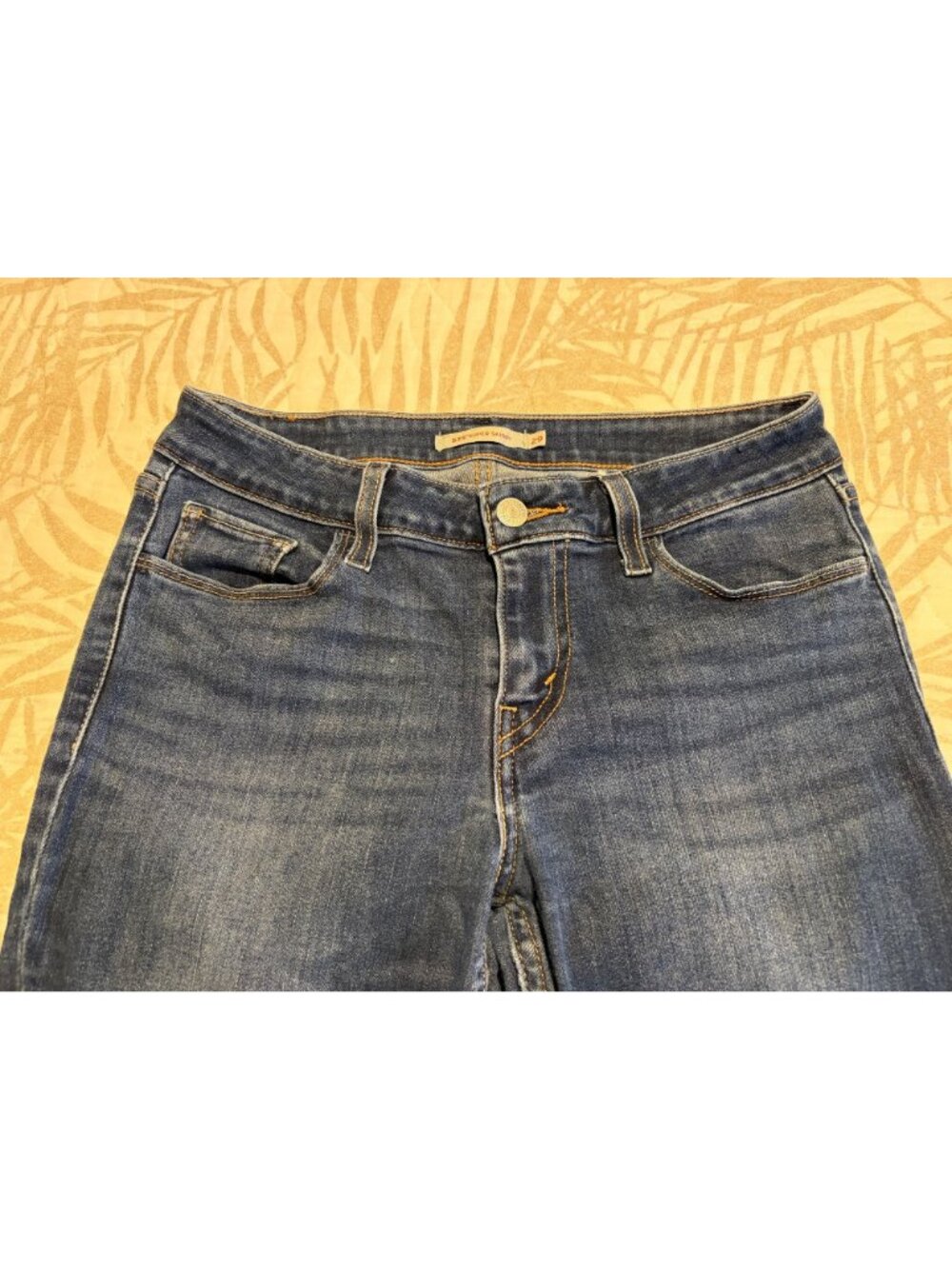 Levis 535 Super Skinny Jeans Womens Size 29 Medium Wash Stretch Denim - Picture 3 of 4